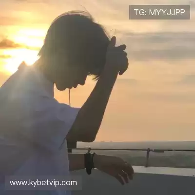 蒙倩群